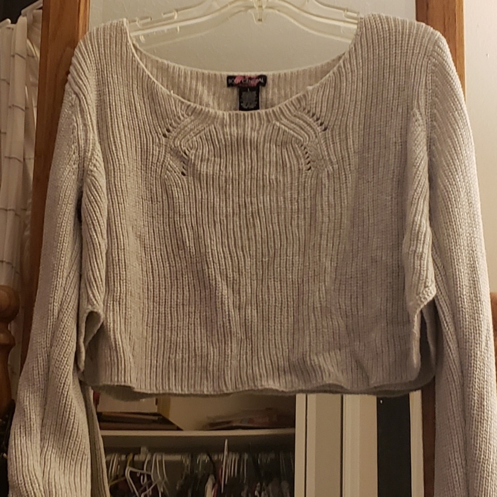 Sweater - Picture 2 of 3